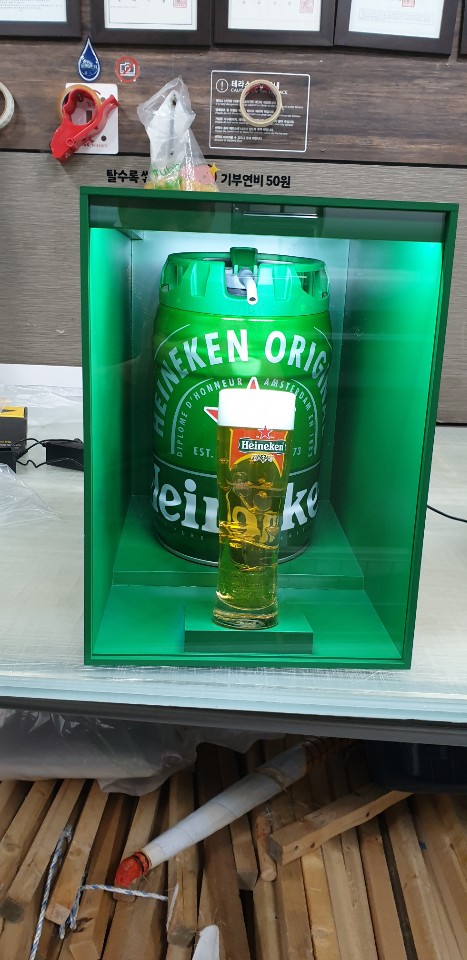 전국이마트매장/하이네켄맥주 ㆍ아크릴매대 ㆍ제작ㆍ시공 : KakaoTalk_20200905_112311591.jpg