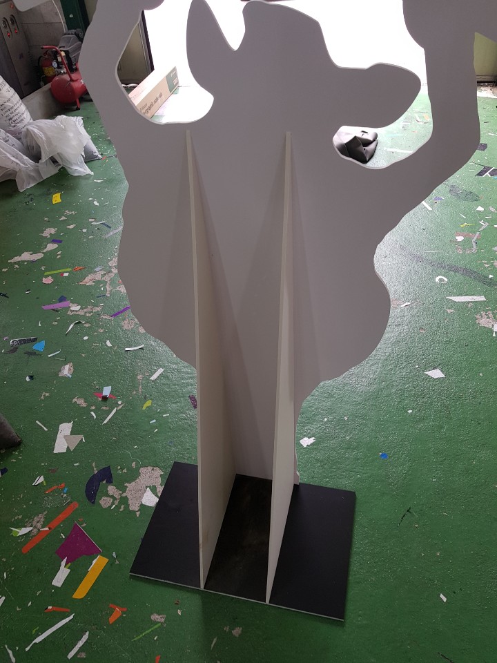 포맥스 등신대 제작 : KakaoTalk_20200529_093021761.jpg