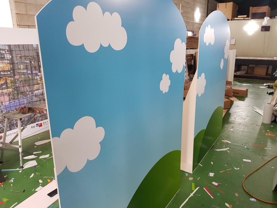 포맥스 등신대 제작 : KakaoTalk_20200529_093019782.jpg