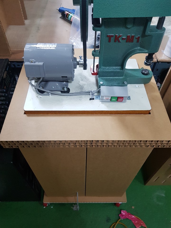 허니콤보드 하도매기계 거치대 제작 : KakaoTalk_20191115_092830644.jpg