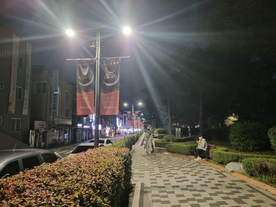 송파구청 풍납시장. 석촌시장. 야시장/ 현수막 및 가로등 배너 제작 및 시공