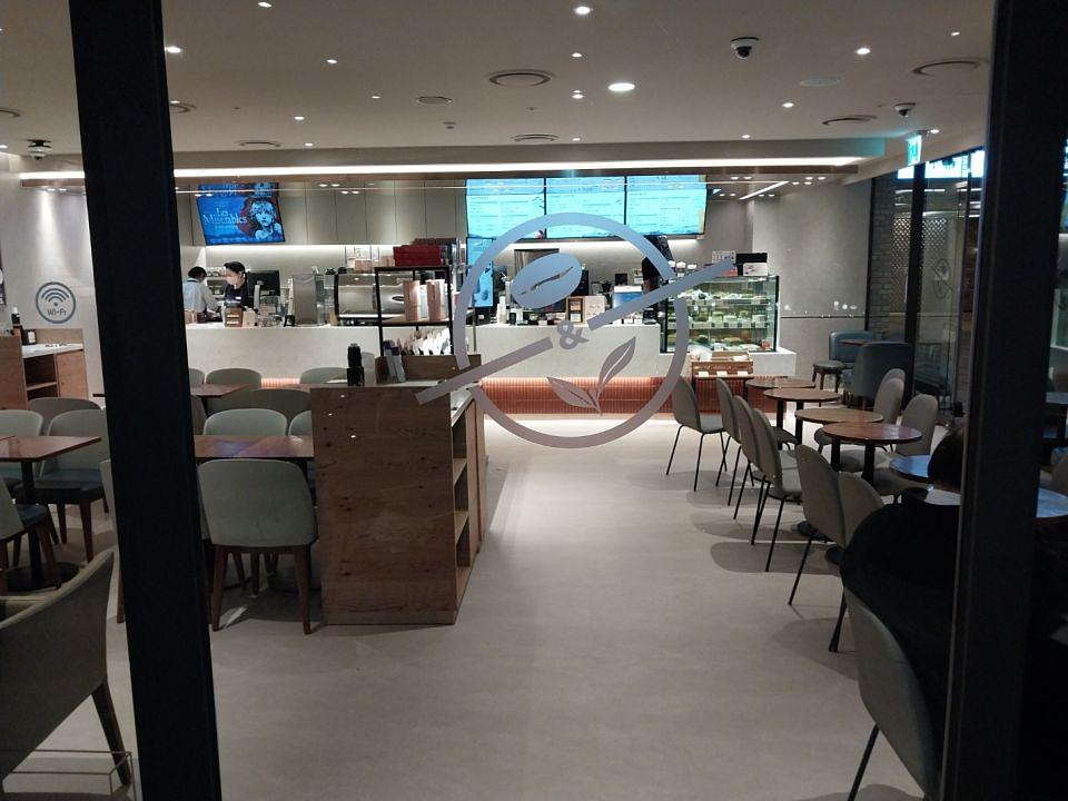 2/21 커피빈 무교점 제작 및 시공