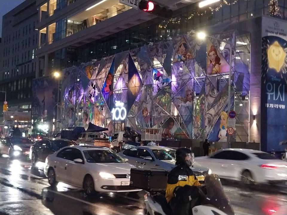 12/14 디즈니 100주년 팝업하우스 제작 및 시공