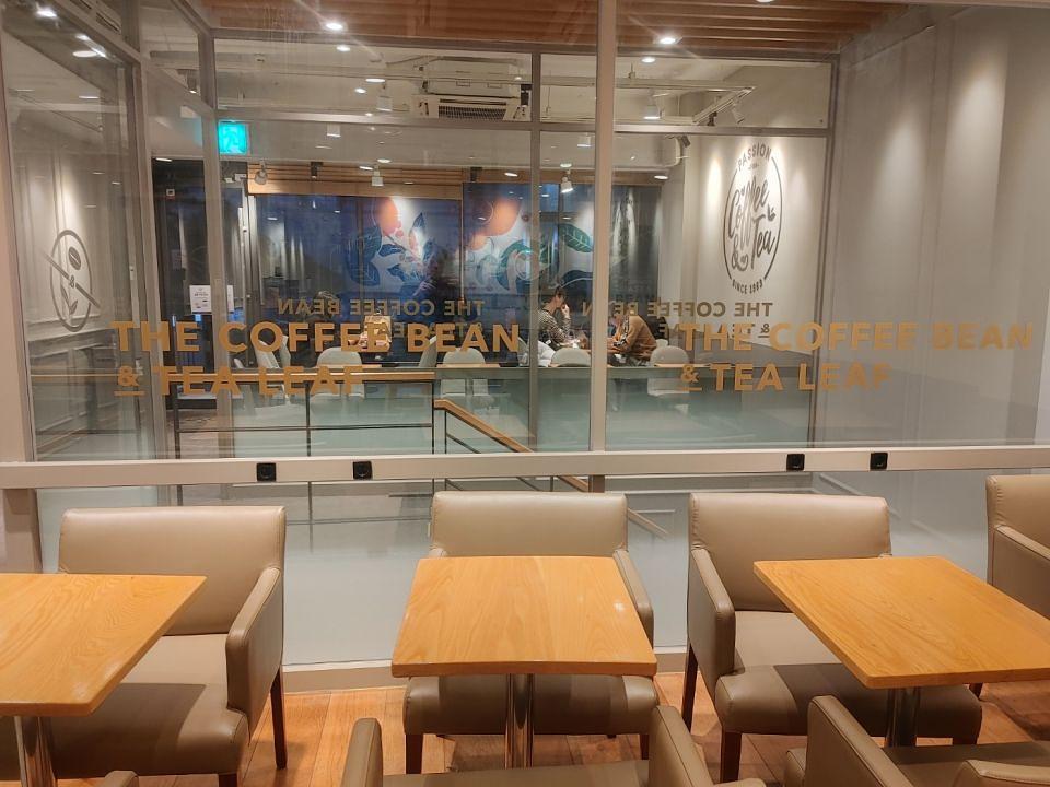 3/11 커피빈 논현점 리뉴얼 제작 및 시공