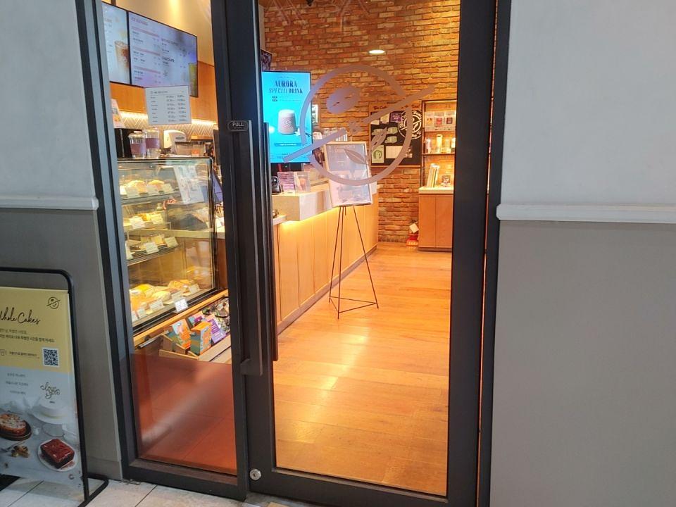 9/26 커피빈 목동점 제작 및 시공