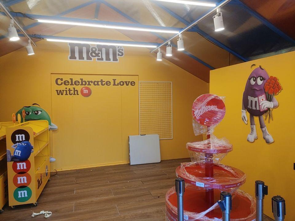 1/24 파주 신세계 아울렛 M&M 팝업스토어 제작 및 시공