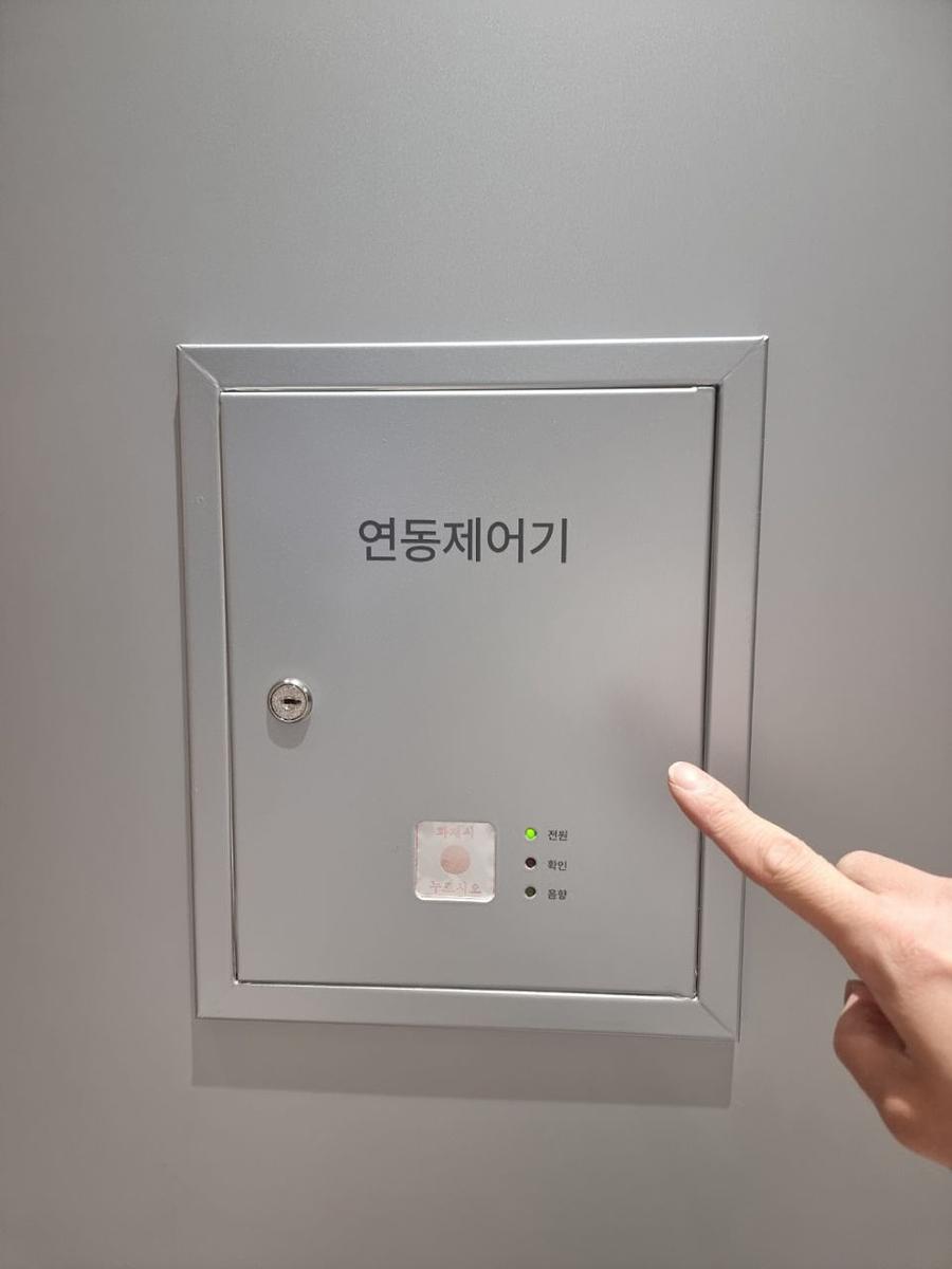 3/10 무신사 스탠다드 청량리점 제작 및 시공