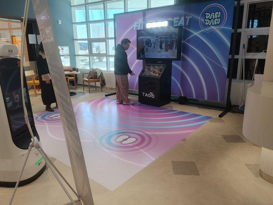 1/10 처인휴게소 바닥실사 제작 및 시공
