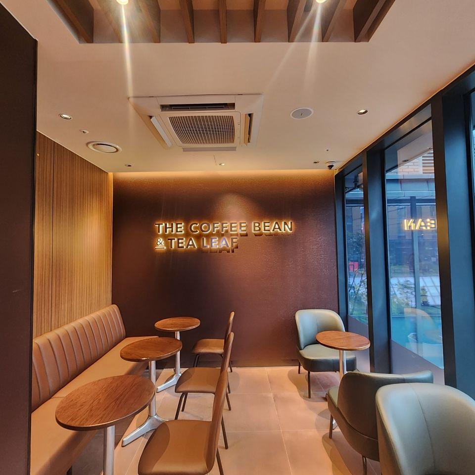 2025/07/15 커피빈 마곡원그로브점 제작 및 시공