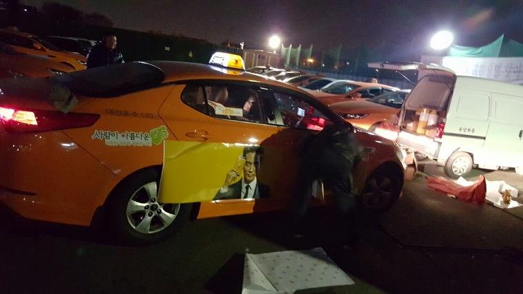 야간 택시출장랩핑 시공장면
