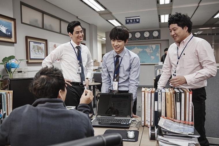 미생 사진전 텐트천 출력